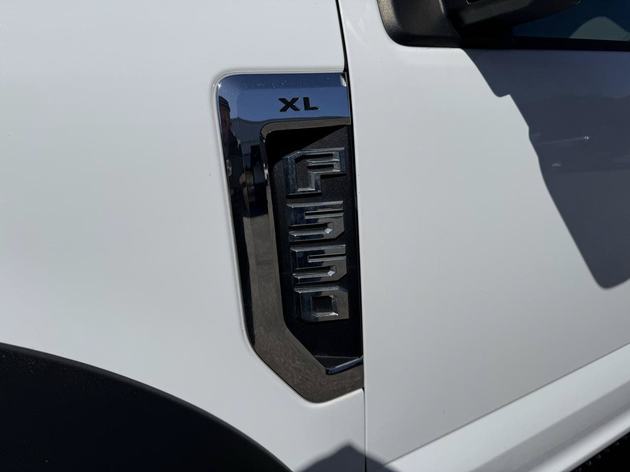 Used 2020 Ford F550 4x4 Regular Cab Super Duty w/ Power Equipment Group image 5