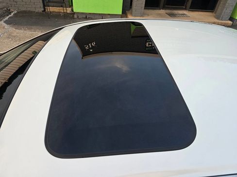 Used 2011 Acura TL w/ Technology Package image 61