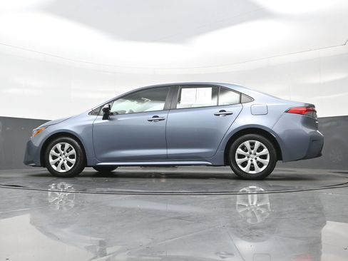 Used 2024 Toyota Corolla LE FWD image 27