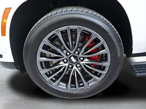 Certified 2025 Cadillac Escalade Sport Platinum image 9