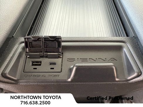 Used 2023 Toyota Sienna XSE w/ XSE Plus Package image 26