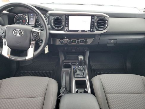 Certified 2022 Toyota Tacoma SR5 image 10