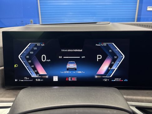 Used 2023 BMW X7 xDrive40i w/ M Sport Package image 17