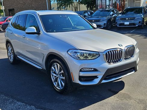 Used 2019 BMW X3 xDrive30i w/ Premium Package image 4