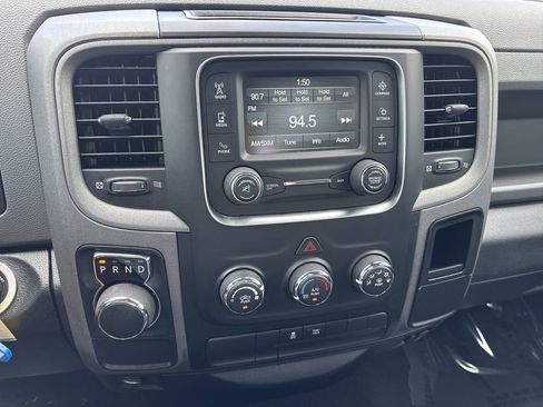 Used 2017 RAM 1500 Express w/ Express Value Package RWD image 19