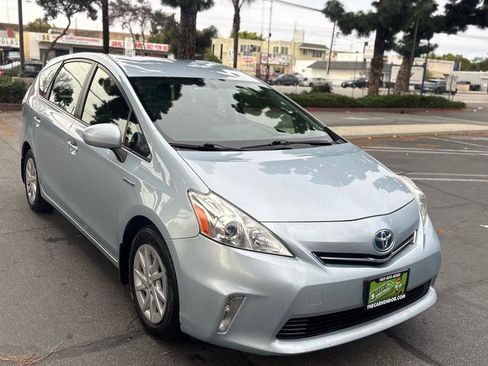 Used 2013 Toyota Prius V Two image 22
