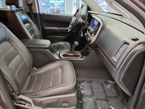 Used 2019 GMC Canyon Denali RWD image 10