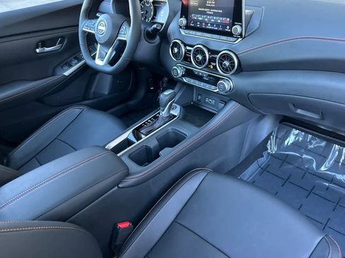 New 2025 Nissan Sentra SR w/ SR Premium Package image 15