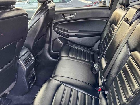 Used 2021 Ford Edge SEL w/ Convenience Package image 17