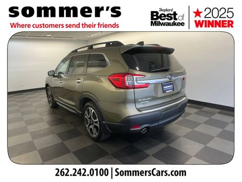 Used 2023 Subaru Ascent Touring AWD/4WD image 3