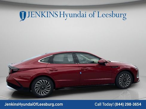 New 2026 Hyundai Sonata Limited FWD image 4