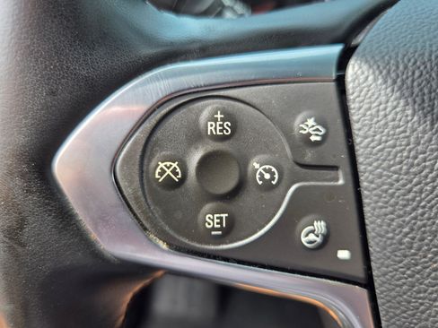 Used 2023 Chevrolet Traverse LT w/ LT Premium Package AWD/4WD image 22