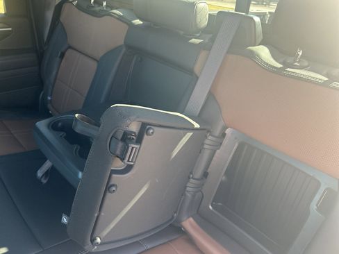 Used 2025 Chevrolet Silverado 3500 High Country w/ High Country Premium Package image 19