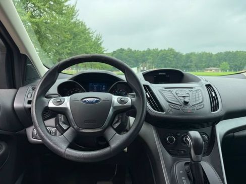 Used 2014 Ford Escape SE FWD image 9