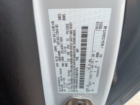 Used 2025 Ford Escape Active AWD/4WD image 34