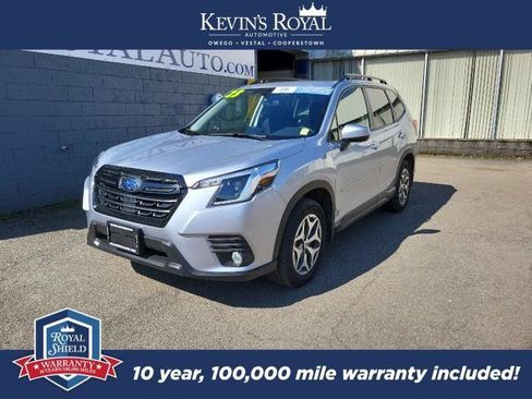 Used 2023 Subaru Forester Premium AWD/4WD image 2
