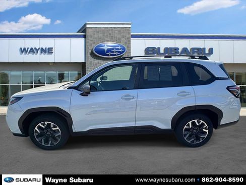 Certified 2025 Subaru Forester Premium AWD/4WD image 5