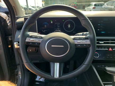 Used 2025 Hyundai Tucson SEL AWD/4WD image 22