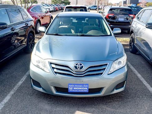 Used 2010 Toyota Camry image 14