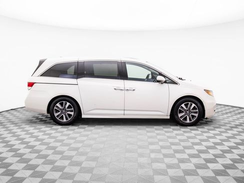 Used 2014 Honda Odyssey Touring Elite image 8