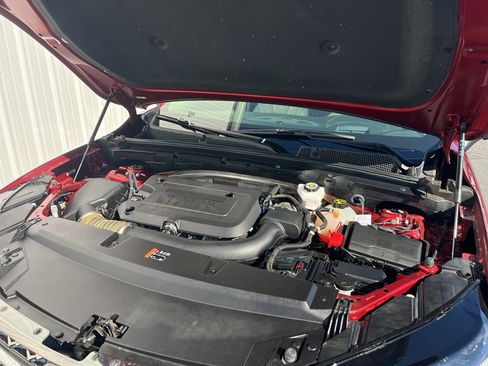 Used 2023 Buick Envision Avenir image 9