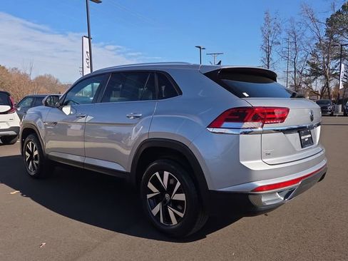 Used 2023 Volkswagen Atlas Cross Sport SE image 3