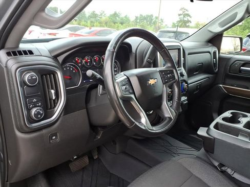 Used 2020 Chevrolet Silverado 1500 LT w/ Texas Edition image 18