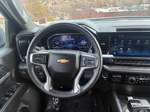 Used 2023 Chevrolet Silverado 1500 LTZ image 13