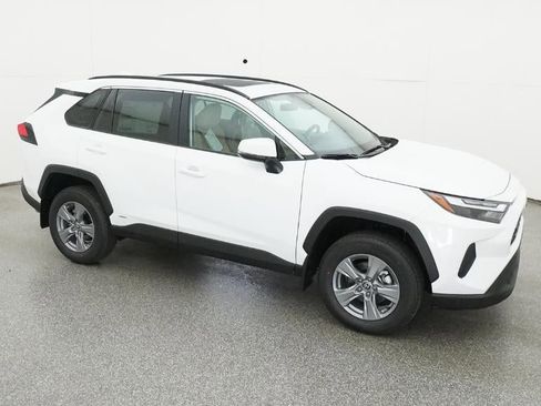 New 2025 Toyota RAV4 XLE image 12