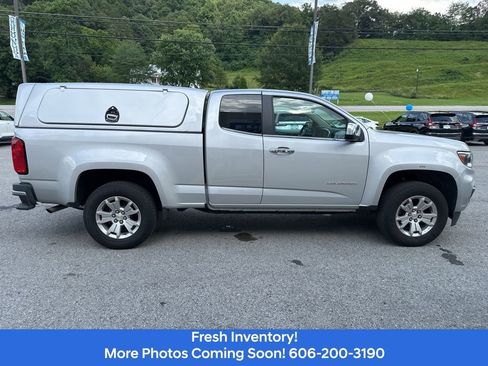 Used 2022 Chevrolet Colorado LT w/ Fleet Safety Package image 5