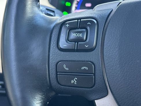 Used 2015 Lexus NX 300h AWD image 30