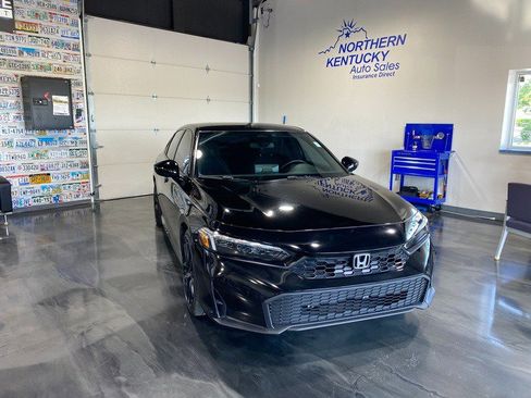 Used 2025 Honda Civic Sport image 1