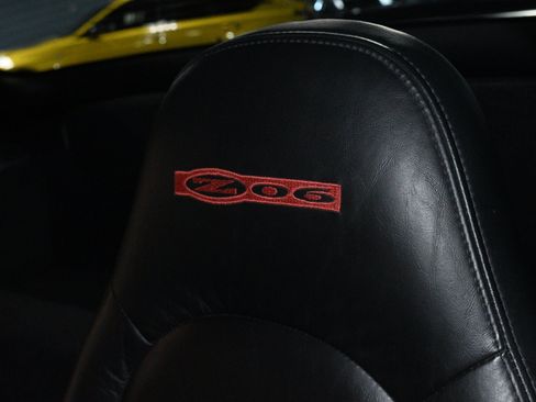Used 2003 Chevrolet Corvette Z06 w/ Memory Package, 3 Drivers RWD image 9