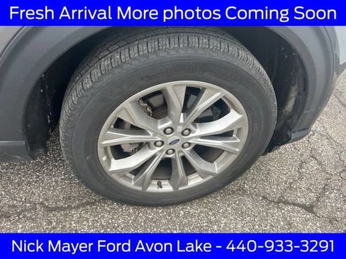 Used 2023 Ford Explorer XLT w/ Equipment Group 202A AWD/4WD image 11