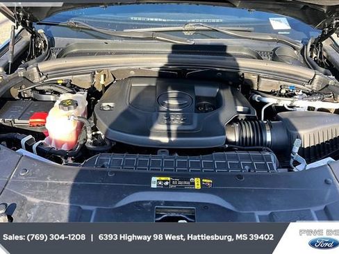 Used 2023 Jeep Grand Cherokee Overland image 8