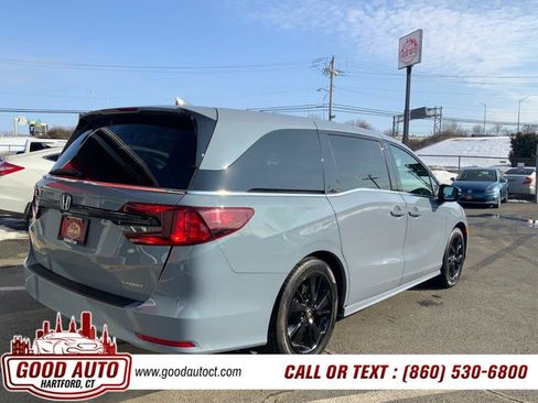 Used 2024 Honda Odyssey Sport image 6
