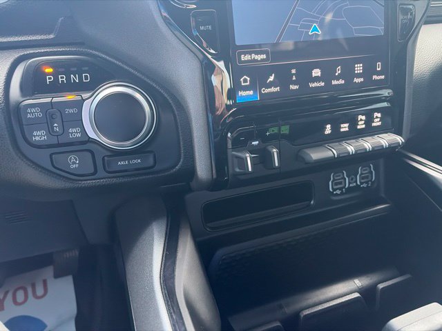 Used 2024 RAM 1500 Big Horn AWD/4WD image 20