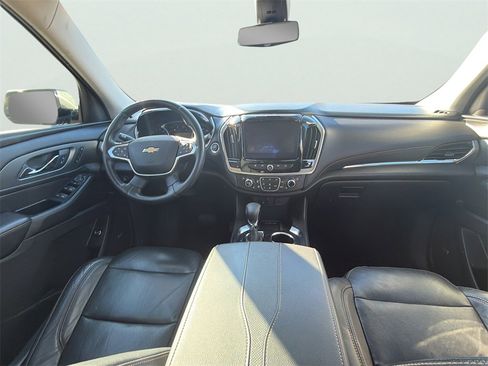 Used 2018 Chevrolet Traverse Premier w/ Driver Confidence II Package image 11