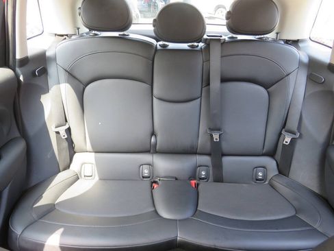 Used 2015 MINI Cooper 4-Door Hardtop FWD image 21