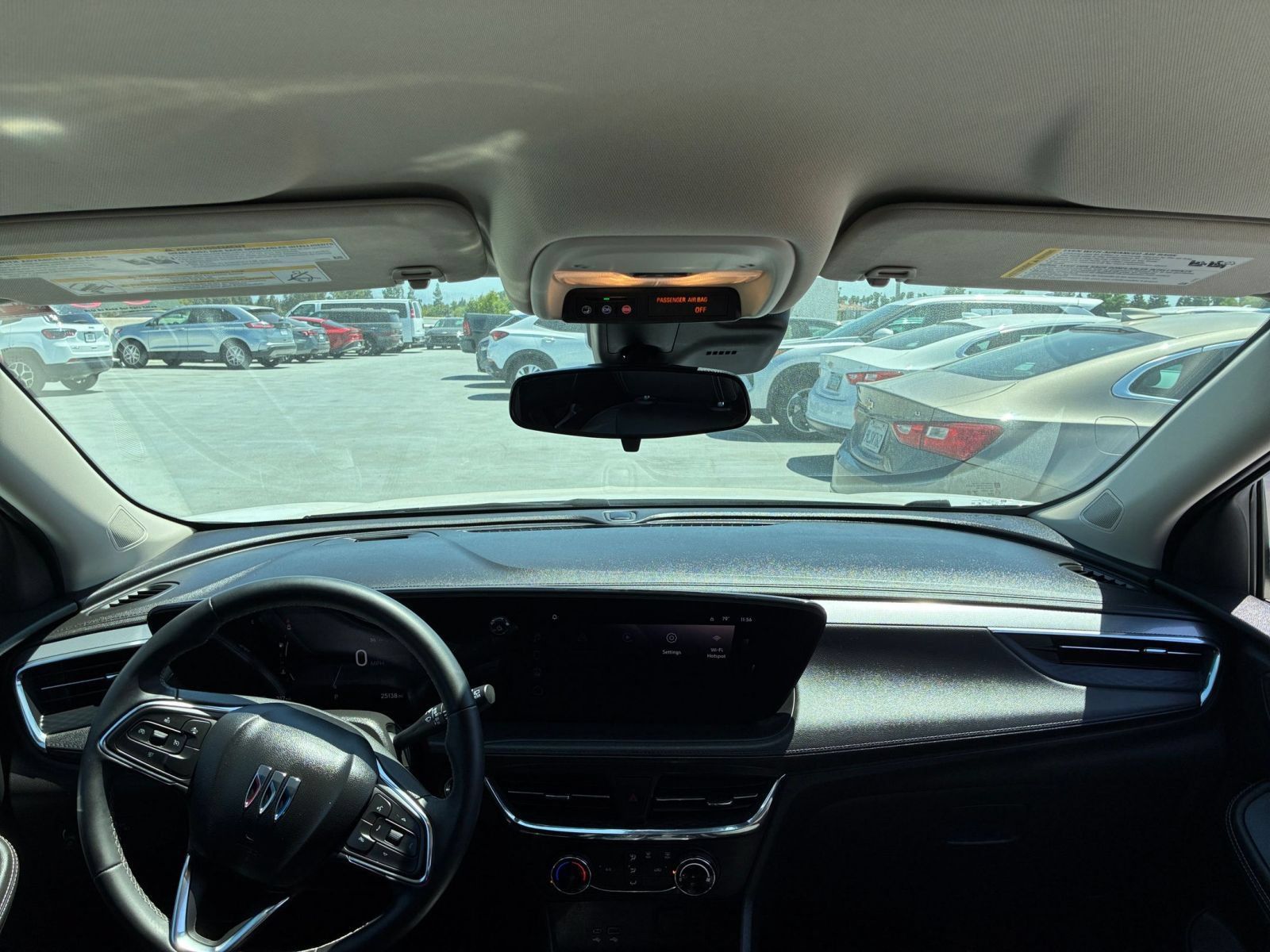 Used 2025 Buick Encore GX Preferred AWD/4WD image 31