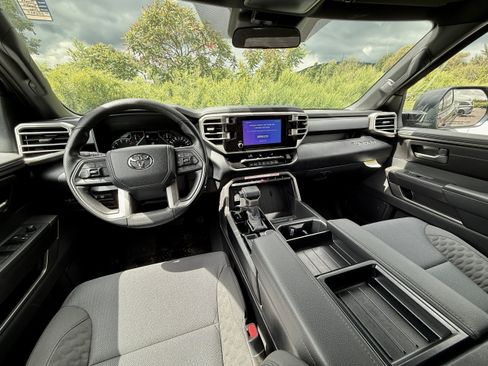 Certified 2025 Toyota Tundra SR5 AWD/4WD image 4