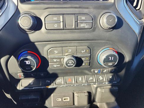 Used 2022 Chevrolet Silverado 2500 LTZ w/ LTZ Plus Package image 21