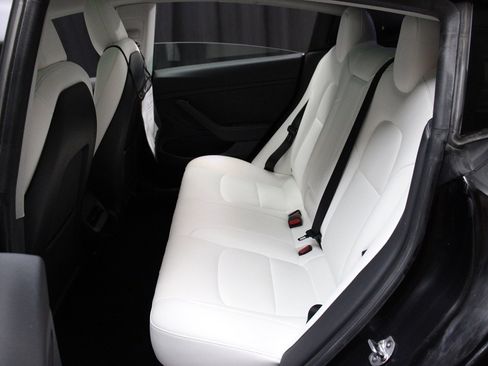 Used 2022 Tesla Model 3 image 46