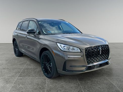 New 2026 Lincoln Corsair Reserve image 7