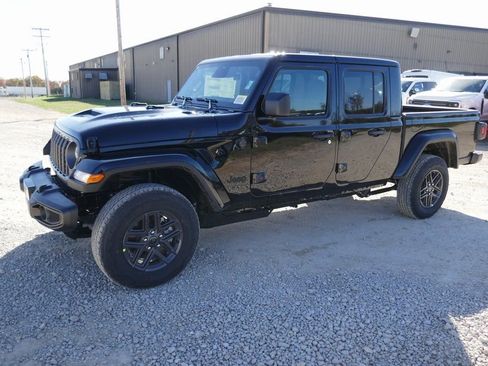 New 2026 Jeep Gladiator Sport AWD/4WD image 8