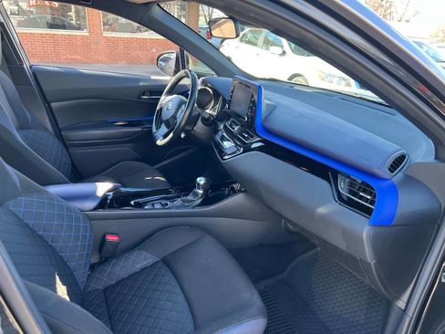 Used 2020 Toyota C-HR image 18