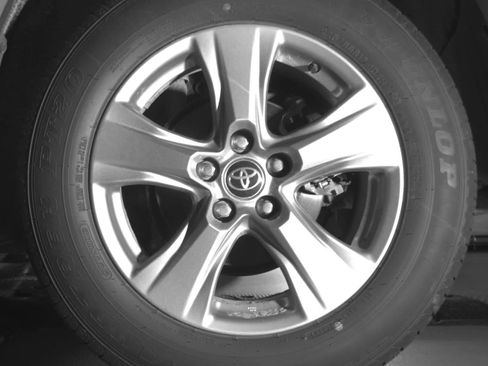 Used 2025 Toyota RAV4 XLE image 12