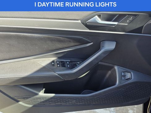 Used 2022 Volkswagen Jetta Sport image 15