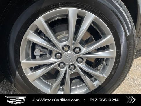 Certified 2022 Cadillac XT5 Premium Luxury AWD/4WD image 3