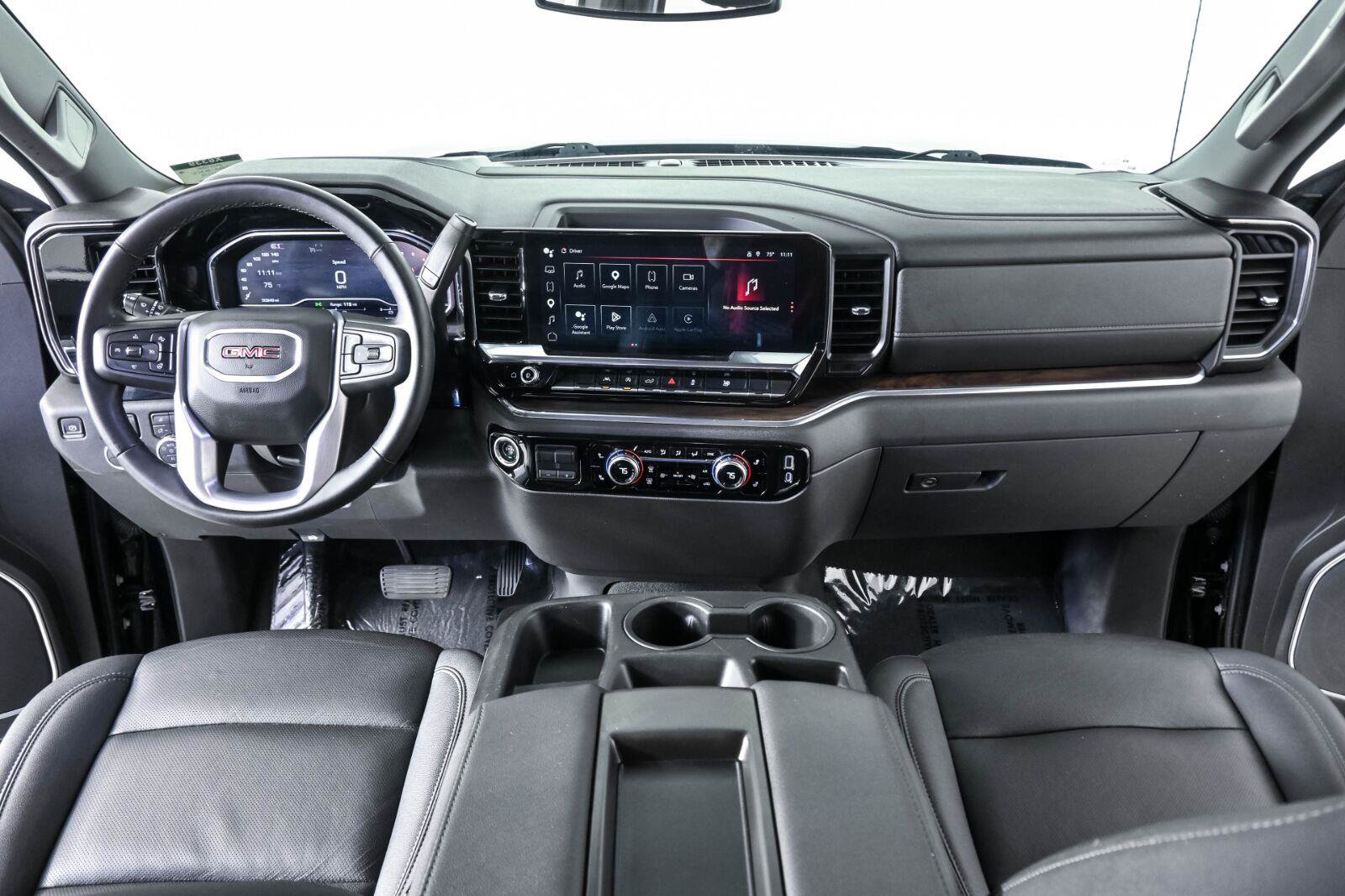 Used 2025 GMC Sierra 1500 SLT RWD image 17